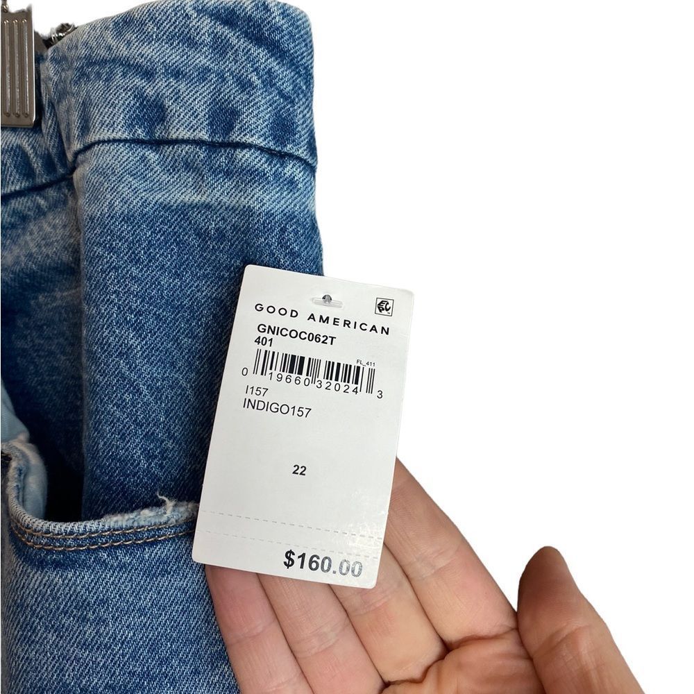 Good American Light Blue Distressed Ankle Jeans - Picture 4 of 13